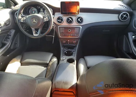 2016 Mercedes-Benz Gla 250 z USA, uszkodzony, nr VIN WDCTG4EB2GJ242426